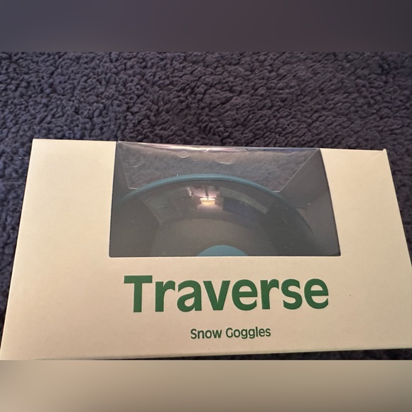 New Traverse Snow Goggles - Picture 2 of 8